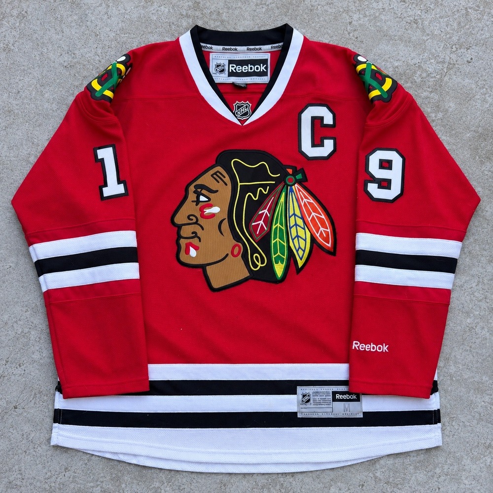 Reebok NHL Chicago Blackhawks Jonathan Toews 19 Captain Jersey Mens Medium Red